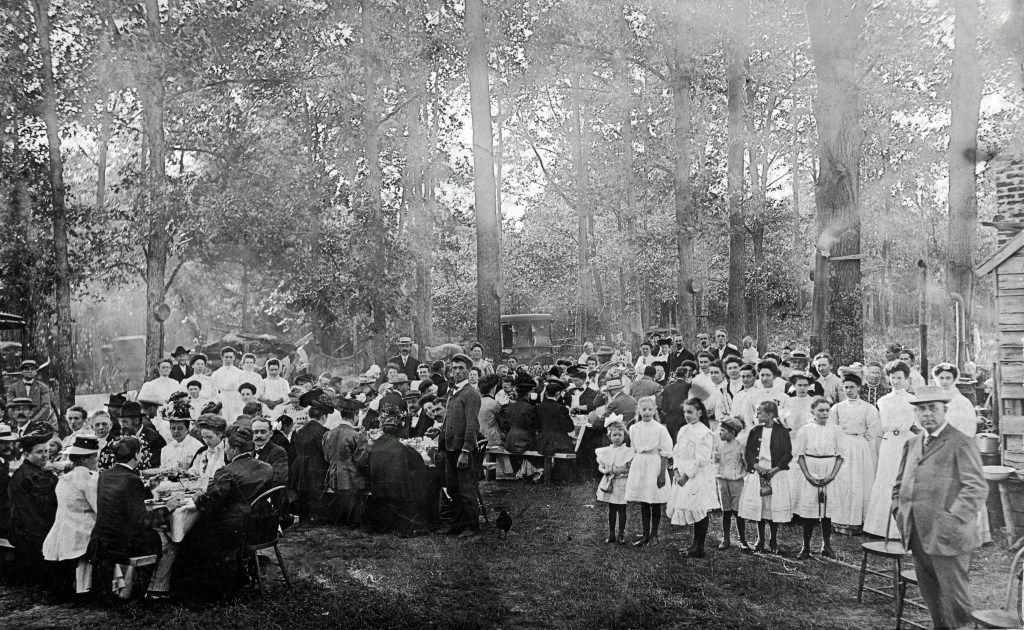 Harvest home picnic